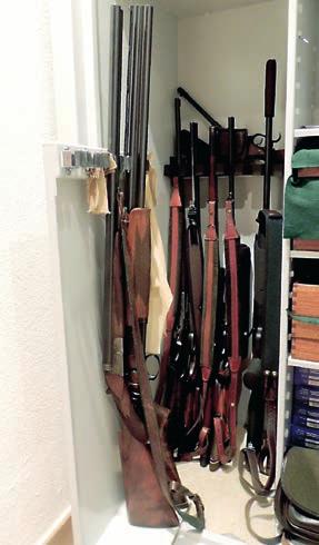Unter welchen Bedingungen eine Schusswaffe samt Munition zu Hause als sicher verwahrt gilt und wie die waffenpolizeiliche Überprüfung zu erfolgen hat, stellt so manchen Jäger und Waffenbesitzer vor