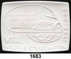 ..Fast prägefrisch 20,- 1680 9052 - Große weiße Medaille 1988 (100 mm). Nationales Olympisches Komitee der DDR. W. 9052. Im Etui.