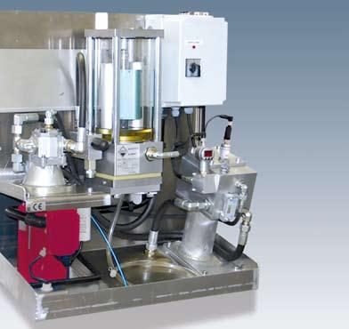 Kontinuierliche Fluidpflege REDFOX* TransformerCare Unit TCU Stufenschalter Durch eine kontinuierliche, lebensbegleitende Entgasung, Entwässerung und Filtration des Isolieröles wird der