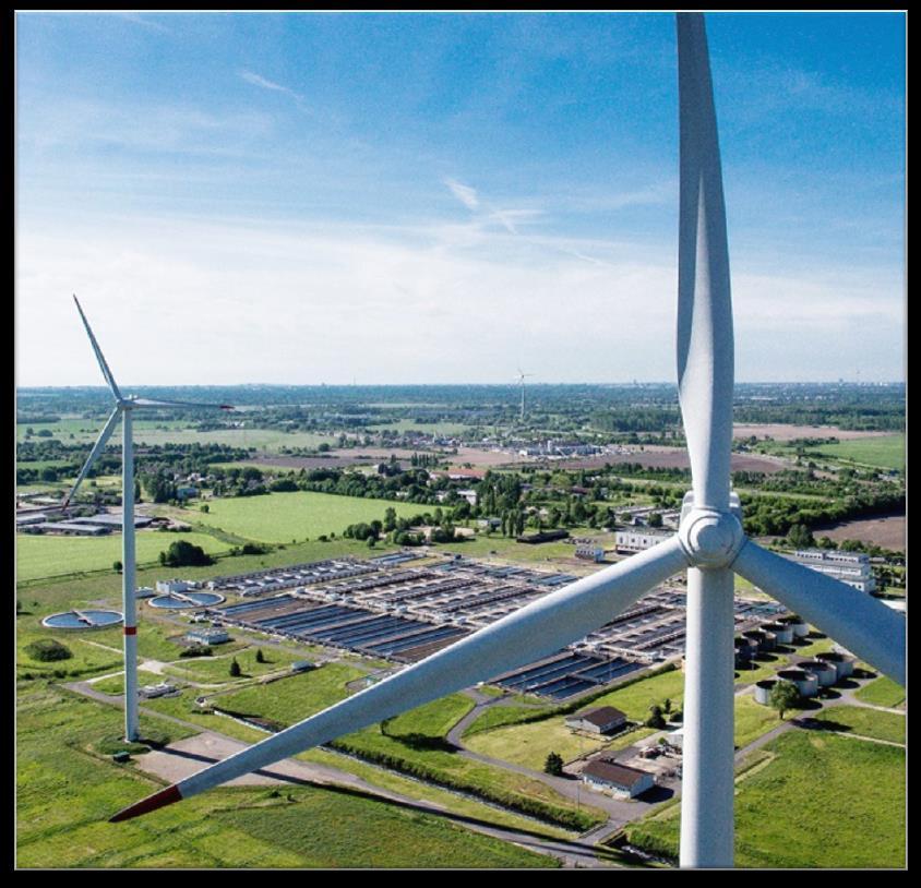 Energie aus Windkraft Zwei Windräder stehen beim Klärwerk Schönerlinde.