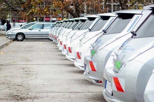 Einsatz von Elektrofahrzeugen 62 Fahrzeuge des BWB- Fuhrparks werden in 2017 durch
