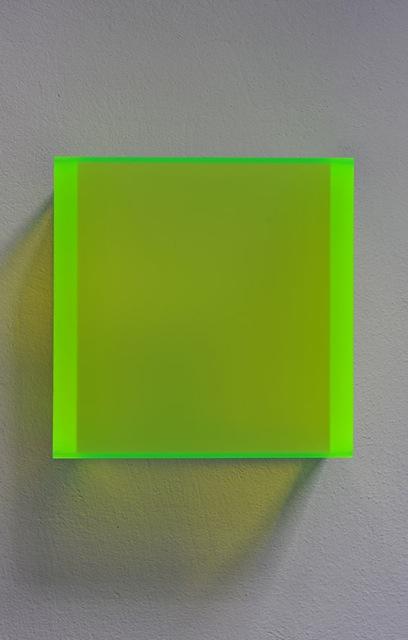 Regine Schumann, Colormirror School, Acrylglas, fluoreszierend,
