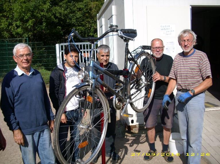 Monatliches Spotlight: Die Fahrradwerkstatt des AK Asyl in Odenthal Seit Mitte des Jahres 2015 kümmern sich Herr Ulrich Brandt und seine Mitstreiter um die Mobilität der Geflüchteten in der