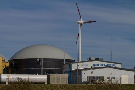 Unternehmen in Ostbrandenburg Enertrag AG, Dauerthal verbindet Wind, Sonne and Biomasse um elektrische Energie zu erzeugen