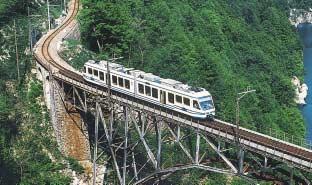 Schienen-Kreuzfahrt durch die Schweiz GoldenPassLine - Centovallibahn - Bernina-Express - Glacier-Express 1. Tag: Golden Pass Line: Luzern - Montreux Anreise nach Luzern.