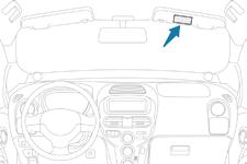 Sicherheit Deaktivierung des Beifahrer-Front-Airbags Montieren Sie niemals ein Rückhaltesystem für Kinder "entgegen der Fahrtrichtung" auf einen Sitz dessen Front-Airbag aktiviert ist.