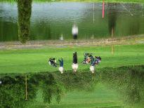 bzw. zum Shopping aufgemacht. Tags davor und tags danach waren die Damen zum Golfspiel im Golfclub Breisgau unterwegs.