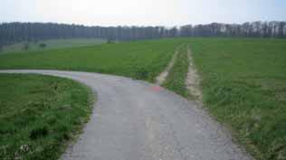 In den Kategorien B2 und folgende wird das ländliche Wegenetz behandelt. Wesentliche Grundlagen sind in den RLW [Richtlinien für den ländlichen Wegebau, 1999] festgehalten.