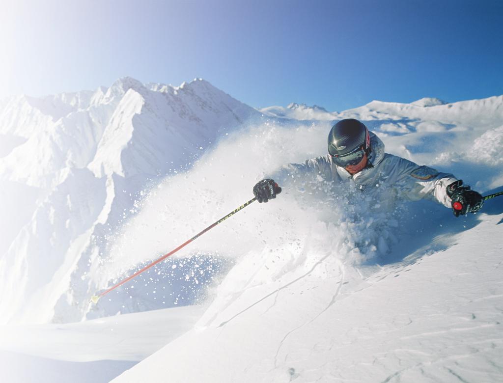 Wintersonne November/Dezember 2017 - April/Mai 2018 Das perfekte Angebot für spontane Schneebegeisterte und Pistenfans ist die Skipauschale Wintersonne, welche während der Vor- und Nachsaison sowie