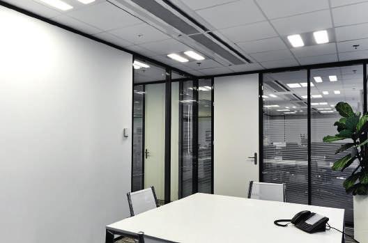LED Panel Einbau EcoMax Fakten Mehr Leistung und Wert für Ihr Geld Hohe Lichtausbeute mit bis zu 95 Lm/W Professionelle Beleuchtung und mechanischer Aufbau Gleichmäßige Lichtverteilung Artikeldaten