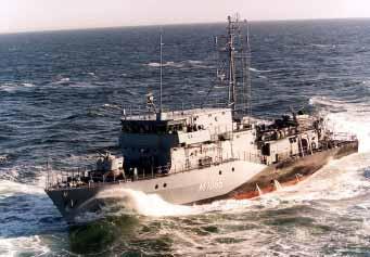 - 66 - Minenjagdboot Klasse 332 Schiffsname: M 1066 FRANKENTHAL M 1060 WEIDEN M 1061 ROTTWEIL M 1063 BAD BEVENSEN M 1067 BAD RAPPENAU M 1064 GRÖMITZ M 1068 DATTELN M 1065 DILLINGEN M 1069 HOMBURG M