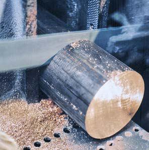 Folieren von Blechen Auf unseren hochmodernen Folieranlagen beschichten wir Kupferbleche ein- und beidseitig.