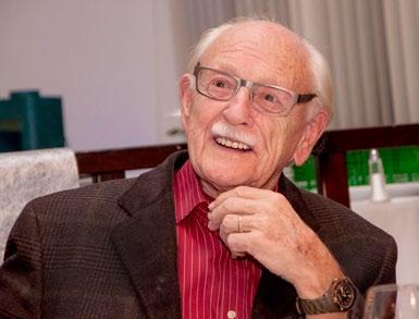 Clubnachrichten Hermann Hillebrand vollendet sein 90. Lebensjahr Am 17. November 2015 wurde das älteste Mitglied der RTG 90 Jahre alt. Hermann Hillebrand ist Mitglied unseres Vereins seit 1971.