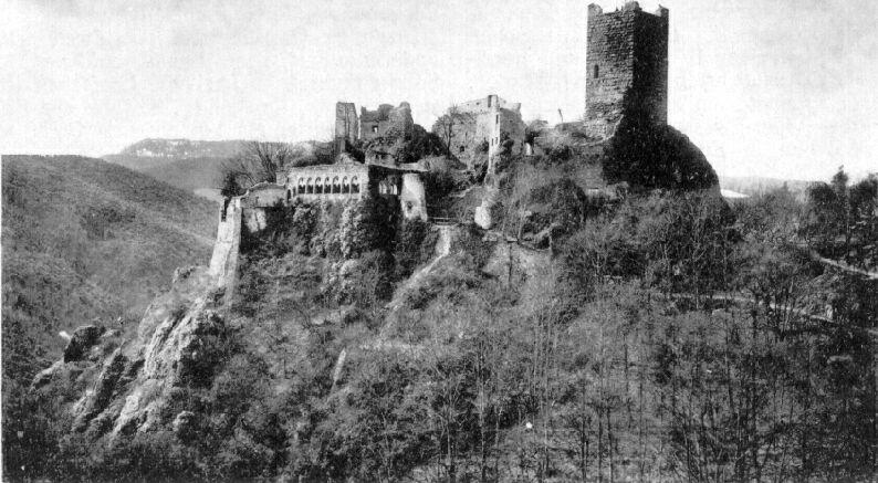 Ulrichsburg Ebhardt führt aus, daß "die Ulrichsburg wenigstens seit 1084-1298 Rapoltstein (hieß)". Dem ist nicht zu folgen.