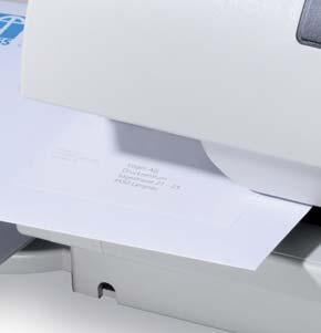 vollautomatische Briefzuführung mit integriertem Briefschließer (optional),