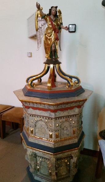 Eine solche Anschaffung konnten sich nur wohlhabende Gemein den leisten. Die Orgel stammte aus dem Burchardikloster in Halberstadt.