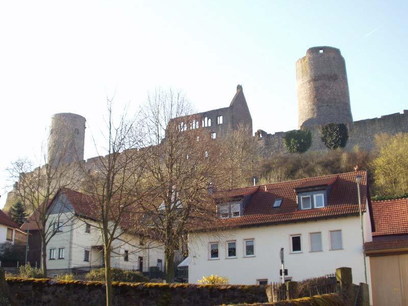 Burgen und Schlösser in Hessen Dieser Artikel kann über Datei.. Drucken.
