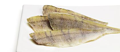 0 kg Forellenfilet weiss Forellenfilet. Stück ca. 130 160 g. Fettgehalt: 5%. en Fisch auf einem Lochblech über Nacht im Kühlschrank auftauen lassen.