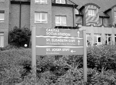 BLICKPUNKT Zeitschrift für das St. Josef-Stift Sendenhorst St. Elisabeth-Stift Sendenhorst St. Josefs-Haus Albersloh Ausgabe 3/01 Die Caritas-Sozialstation St.