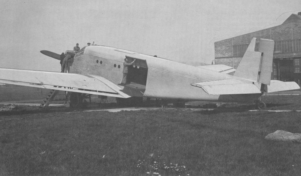 Günther Ott (ADL) Die einmotorige Junkers JU 52 Erstveröffentlichung in der Zeitschrift LUFTFAHRT INTERNATIONAL Nr.
