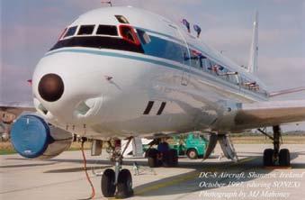 Bei dem hier gezeigten Flugzeug, unserem Wolkenflieger, handelt es ich um eine DC-8 der NASA.
