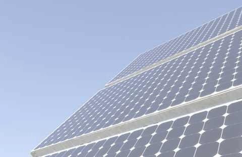 Photovoltaik Entwicklung der Strombereitstellung und installierten Leistung von Photovoltaikanlagen in Deutschland 26.000 24.000 22.000 Energiebereitstellung [GWh] installierte Leistung [MWp] 24.