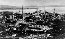Noch einmal 1422 hielt die Stadt einer Belagerung durch Murad II. stand. Osmanisches Reich Die Eroberung Konstantinopels aus einer französischen Chronik des 15. Jahrhunderts Am 5.