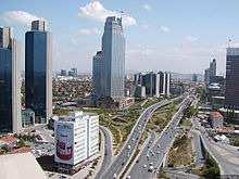 Wie in allen größeren Städten der Türkei, sind auch in Istanbul in den vergangenen Jahren zahlreiche große Geschäftskomplexe, genannt AVM (türk.
