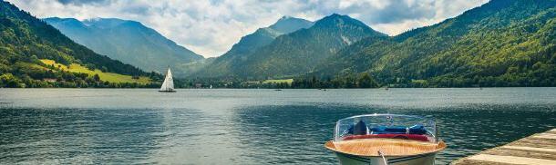 Bootsfahrt auf dem Schliersee mit Elektroboot Fahrt durchs Vorgebirge 20.