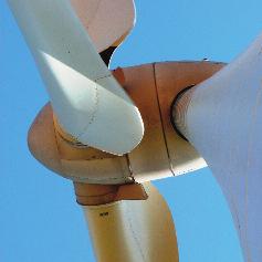 Technische Begriffe Anemometer Messinstrument zur lokalen Messung der Windstärke und Windrichtung, nach denen eine Windenergie-Anlage ausgerichtet und ihr Energieertrag errechnet wird.