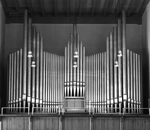 Die Orgel 35 Kressbronn St. Maria Hilfe der Christen Neubau 2005 (Josef Maier, Hergensweiler) Disposition: I. Manual Hauptwerk (C - g ) 1. Bordun 16 alt 2. Principal 8 3. Viola da Gamba 8 z. T. alt 4.