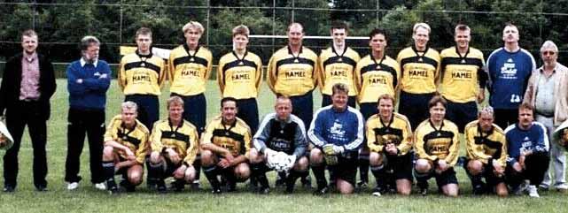 Fußball - 1. und 2. Herren Fußball - 1. und 2. Herren hat im letzten Spiel der Saison 1995/1996 mit 0:1 gegen Eintracht Nüttermoor II verloren.