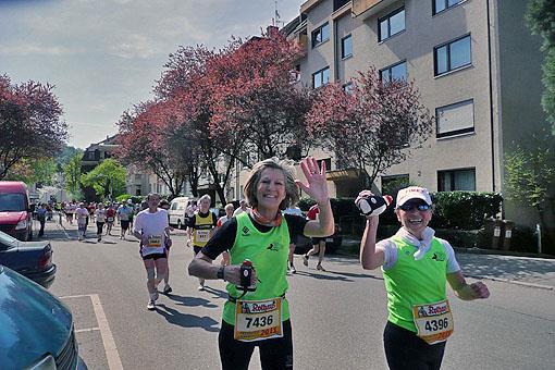 Halbmarathon: Carmen Amhoff 2:28:07 23. W60 Gisela Kittelberger 2:26:12 5. W65 02.04.2011 41.