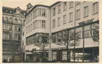 Die Ansichtskarte zeigt Kreissparkass e, Kino und Haus Nuellens vor 1945.