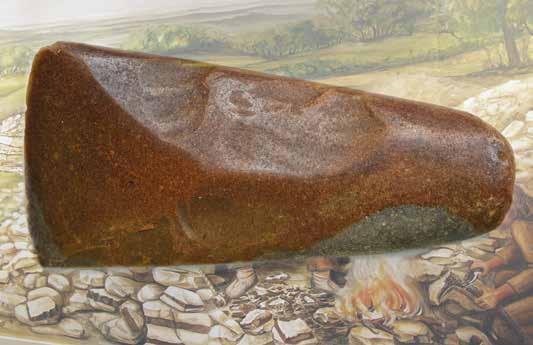 Es beginnt mit einer Beilklinge aus Feuer stein aus der Jungsteinzeit, die am Lousberg gefunden wurde. Sie ist ca. 5.000 Jahre alt und eines der besterhaltensten Werkzeuge aus jener Zeit.