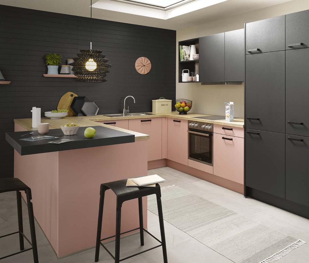 Die Küche in U-Form mit vielen praktischen Funktionen ein Lieblingsplatz in der Wohnung.