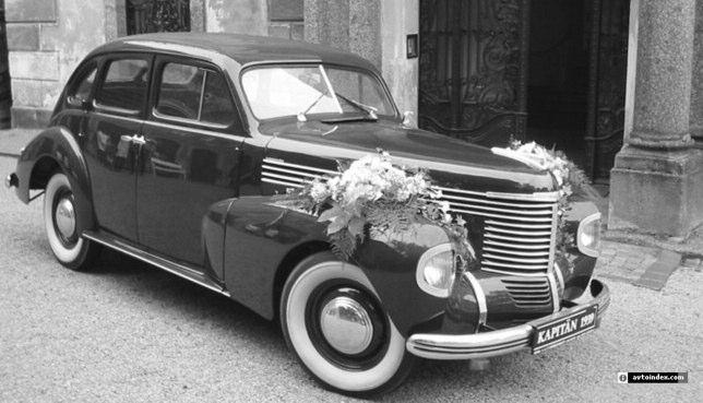 ) Restaurierungsversuche Ein schöner Opel Kapitän aus 1939 in Russland, leider