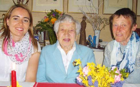 Kreisverbände 17 82 Jahren Mitglied Barbara Hefele Das dürfte ziemlich einmalig sein: eine 82- jährige Mitgliedschaft im Bayerischen Lehrerund Lehrerinnenverband und das Erreichen des 104.