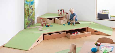 Baupodeste ins haben sie alle gemeinsam: eine grosse, ebene, erhöhte Fläche. Sie sind ein idealer Bauplatz, denn Kinder spielen einfach gern auf dem Boden.