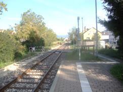 m (35 m neu) Bahnübergang wird direkt