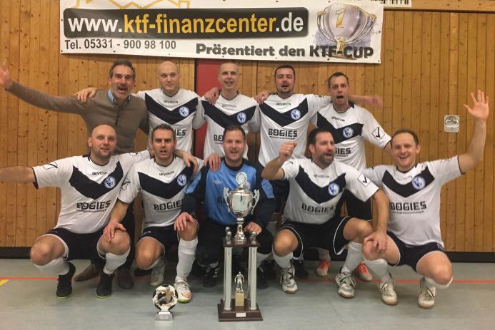 KTF Cup und Weibel Cup haben zwei neue Titelträger Den Anfang machte der KTF-CUP für Ü32 Teams am Samstag.