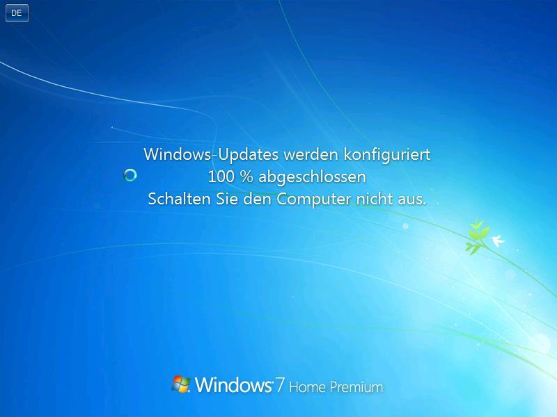 Abbildung 11: Windows startet und installiert Updates, da beim Image der