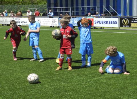 Kruse In Wormeldange (Luxemburg) findet jedes Jahr eines der größten internationalen Jugendturniere in Europa für F-Jugendmannschaften statt.