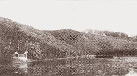 Sanierung von Gewässern Plohnbach im Bereich des Lenckteiches in Lengenfeld Lenckteich in Lengenfeld Lenckteich vor und nach dem Uranbergbau der SDAG Wismut Ø Der Lenckteich ist ein um 1890