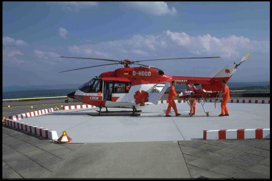 Vorbereiten einer Hubschrauber-Außenlandung Auswahl und Dokumentation geeigneter Landeplätze Auswahlkriterien