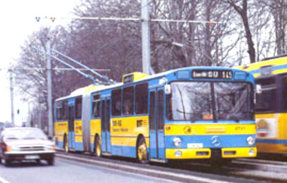 25 Spurbus O-Bus (Trolley) Maxi-Bus (Long-Wagon) Spurgeführter
