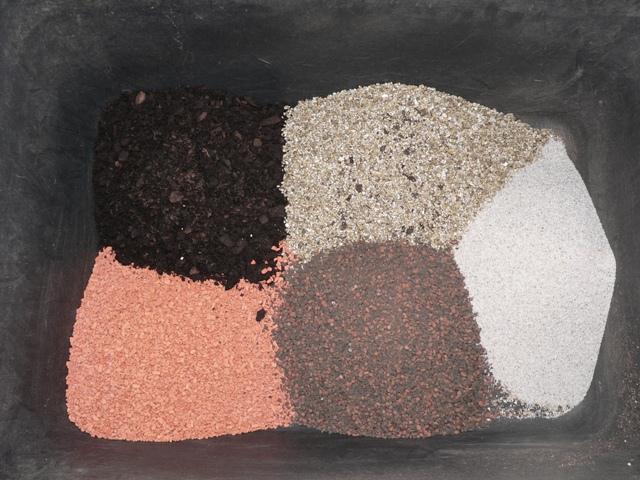 Substrate zur weiteren Aufzucht Vermiculite Perlite Blähton Rindenhumus Gartenerde Sand