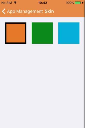 4. Oberfläche: Hier können Sie das Erscheinungsbild der App verändern. Derzeit stehen die Farben Blau, Grün oder Gold zur Verfügung. 5. Hilfe: Unter Hilfe finden Sie die Hilfewebseite für die App.