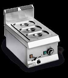 friteuses à gaz et électriques à 1 ou 2 cuves moulées avec grande zone froide pour recueillir les résidus de cuisson et robinet à bille pour la vidange de l huile.