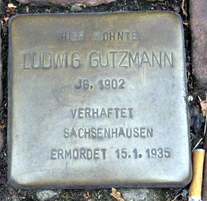 Gutzmann, Ludwig Geb. 12.1.1902, am 15.1.1935 im KZ Sachsenhausen umgebracht. (KPD) Rechtstr. 8 Stolperstein am 24.1.2006 verlegt.